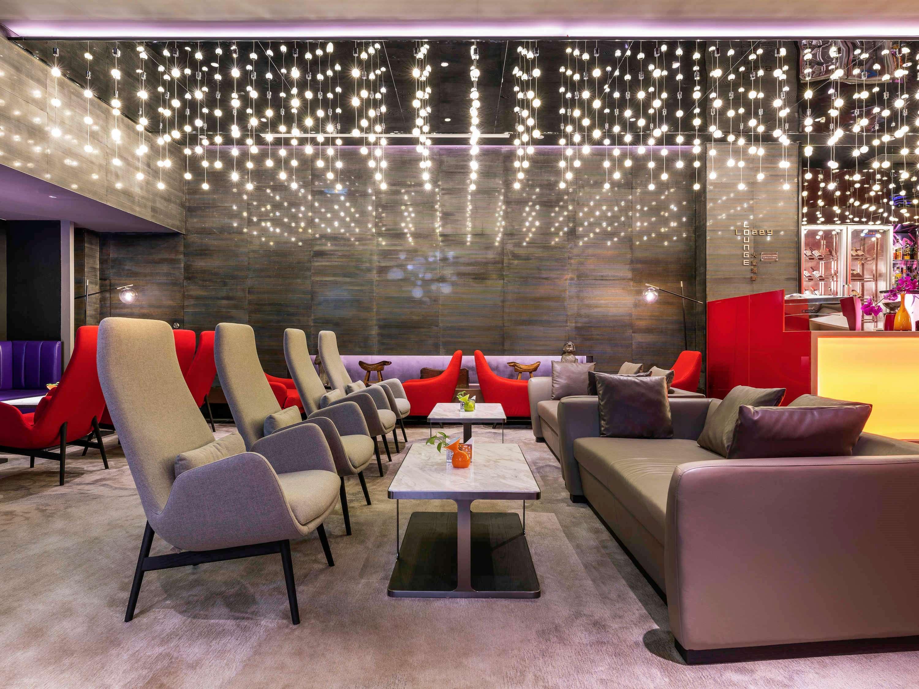 Hotel Grand Mercure Century Park