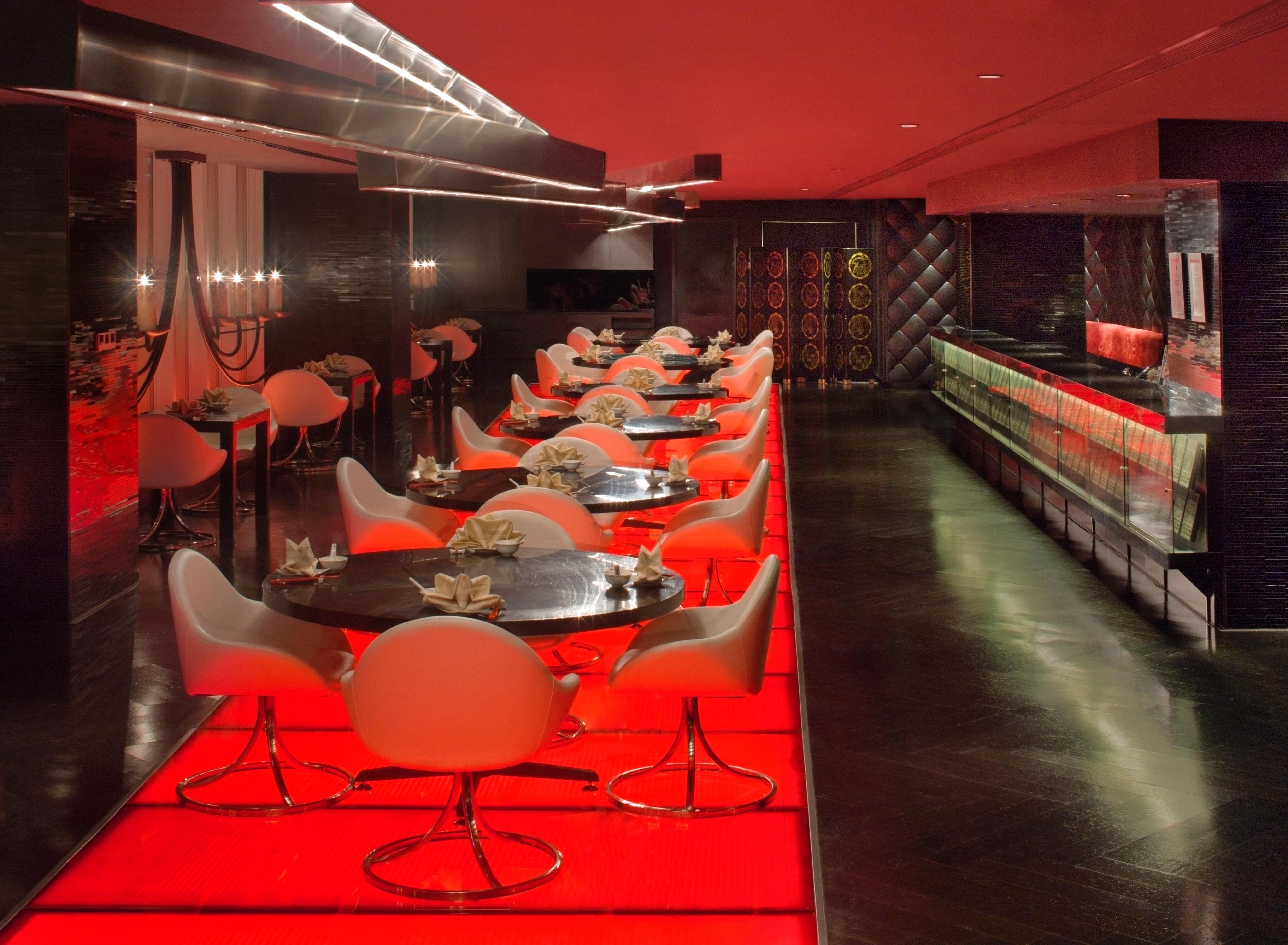 Grand Mercure Century Park 5*