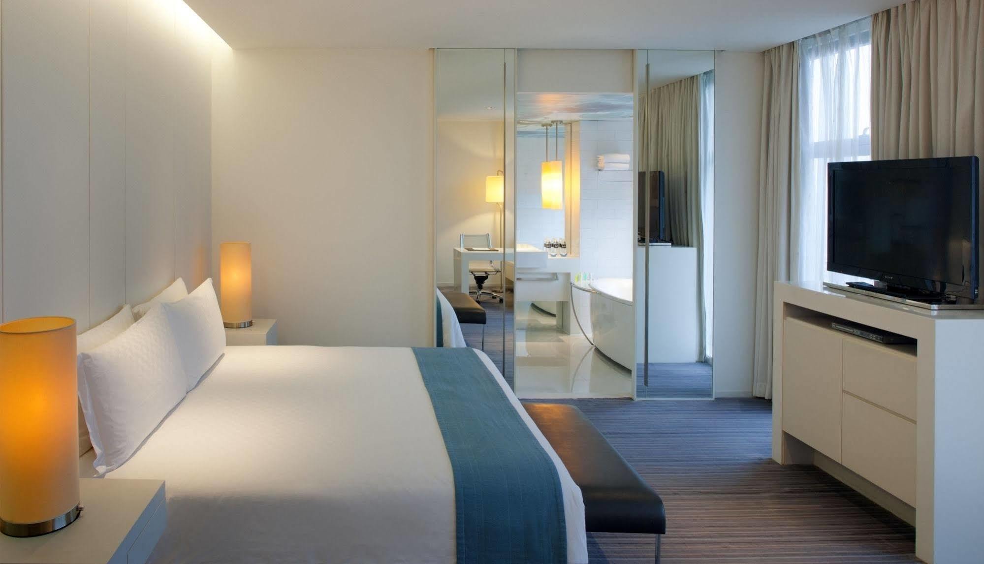 Grand Mercure Century Park Shanghai
