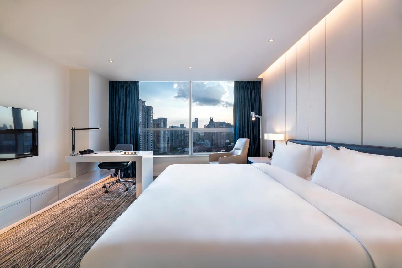 Grand Mercure Century Park Hotel