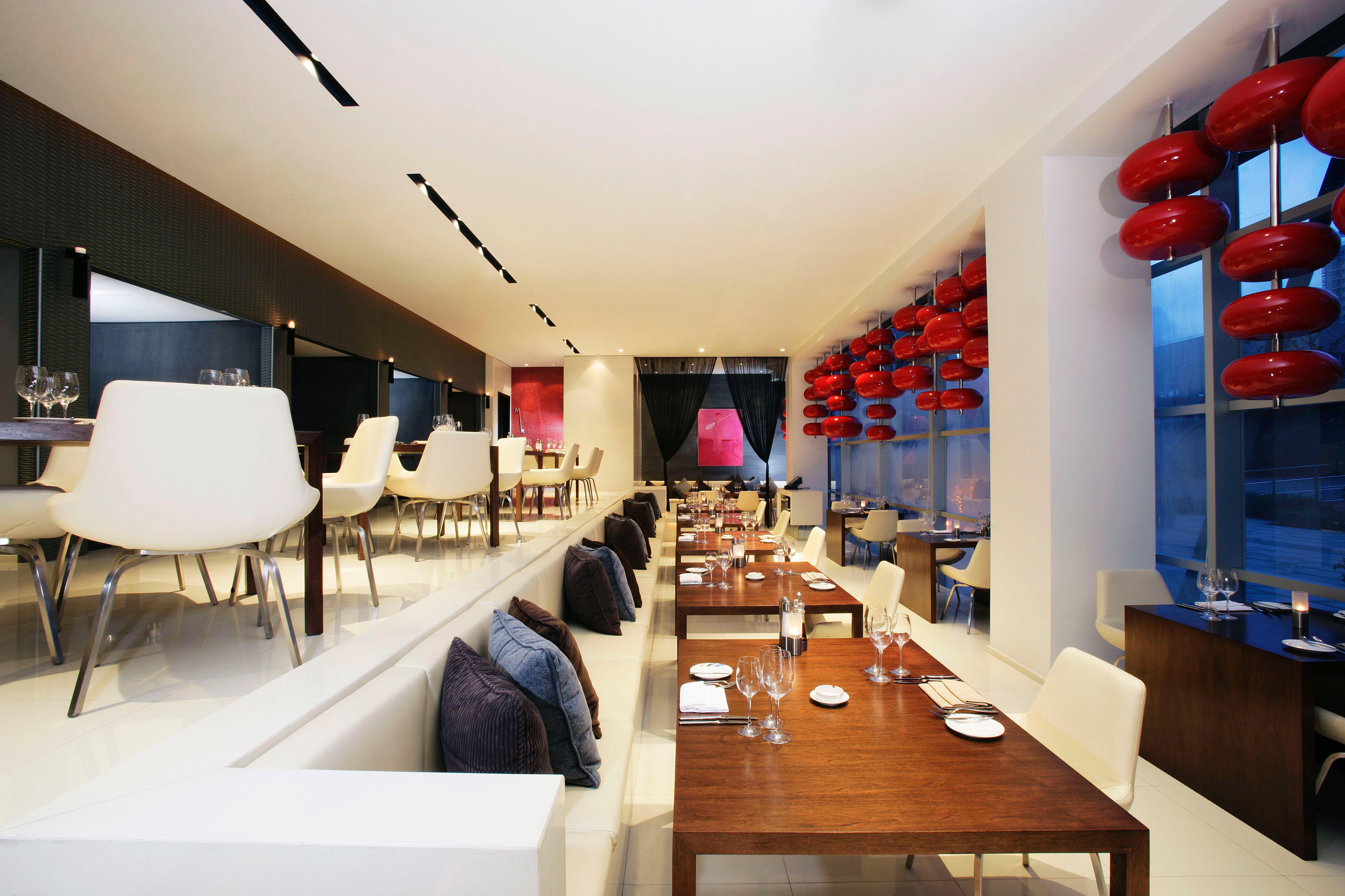 Hotel Grand Mercure Century Park 5*